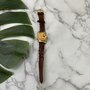 Timex Disney Vintage 90s Winnie the Pooh Wrist Watch Face Shaped Leather Strap